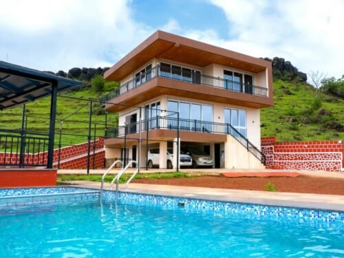 Exquisite 5BHK Mountain View Villa with private pool in Mahabaleshwar