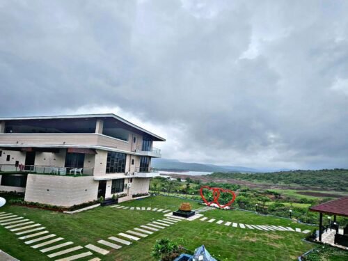 Villa in Lonavala with Infinity Pool & Lake View