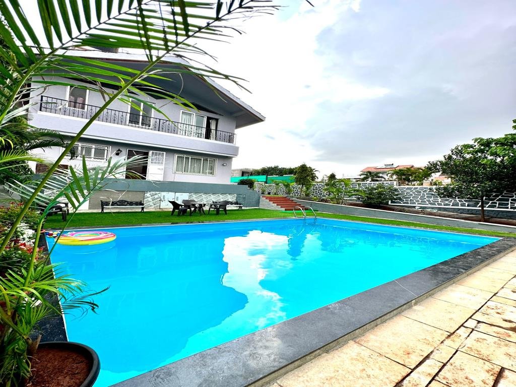 4BHK Felixio Villa in Lonavala with Huge Private Pool