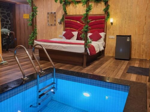 Villa for couples in Lonavala