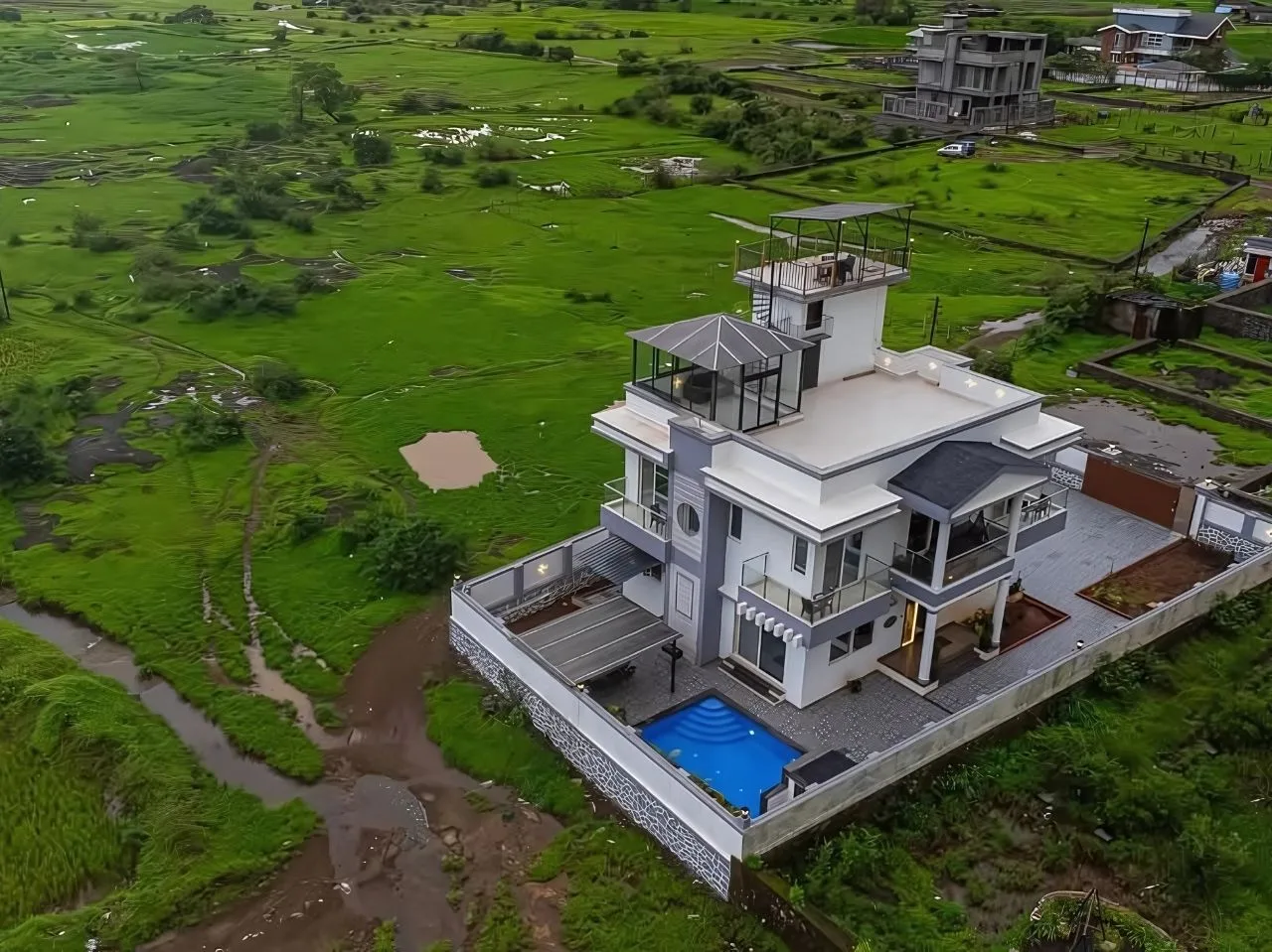Luxury 4BHK Villa in Lonavala with Heated Pool