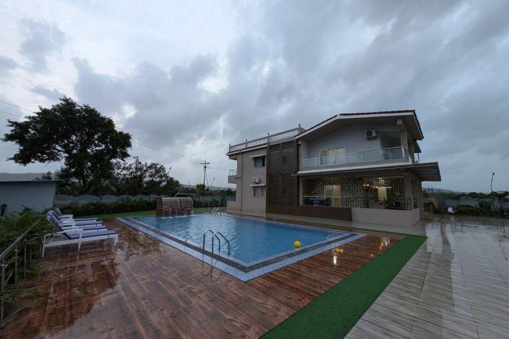 Villa in Khopoli with Private Pool