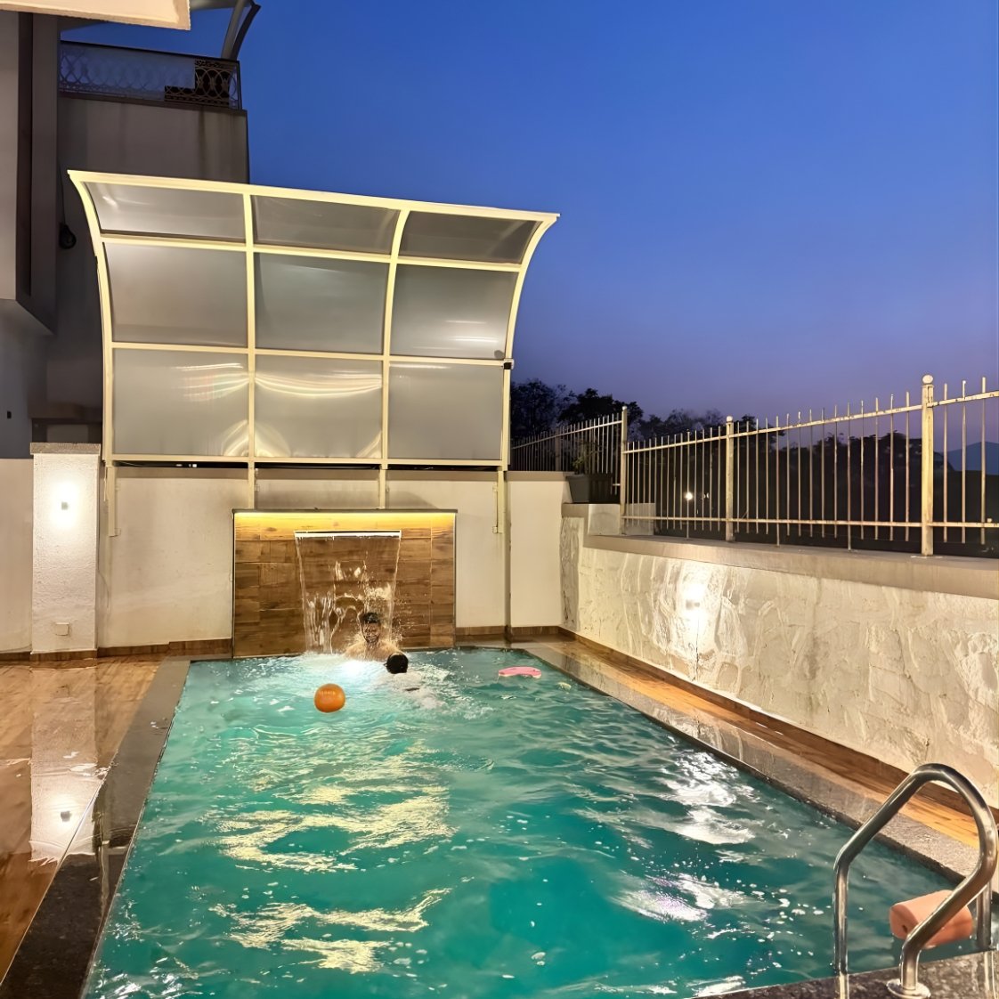 4BHK Villa in Lonavala with Jacuzzi and Private Pool