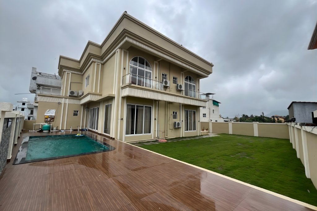 Villa in Lonavala with Private Swimming pool