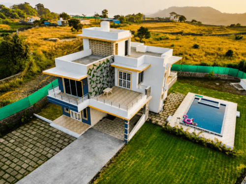 4bhk-fort-villa-in-lonavala-pool-mountain-view