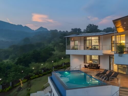 4bhk-endora-villa-in-lonavala-with-infinity-pool-and-turf