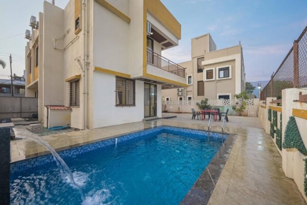 peaceful-4bhk-binary-villa-in-lonavala-with-private-pool