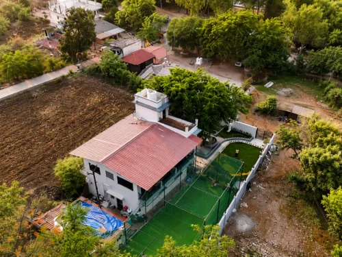 5bhk-hill-villa-in-lonavala-with-private-swimming-pool-and-cricket-turf