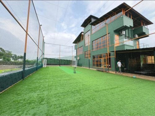 6bhk-green-mansion-in-lonavala-with-football-turf-and-swimming-pool